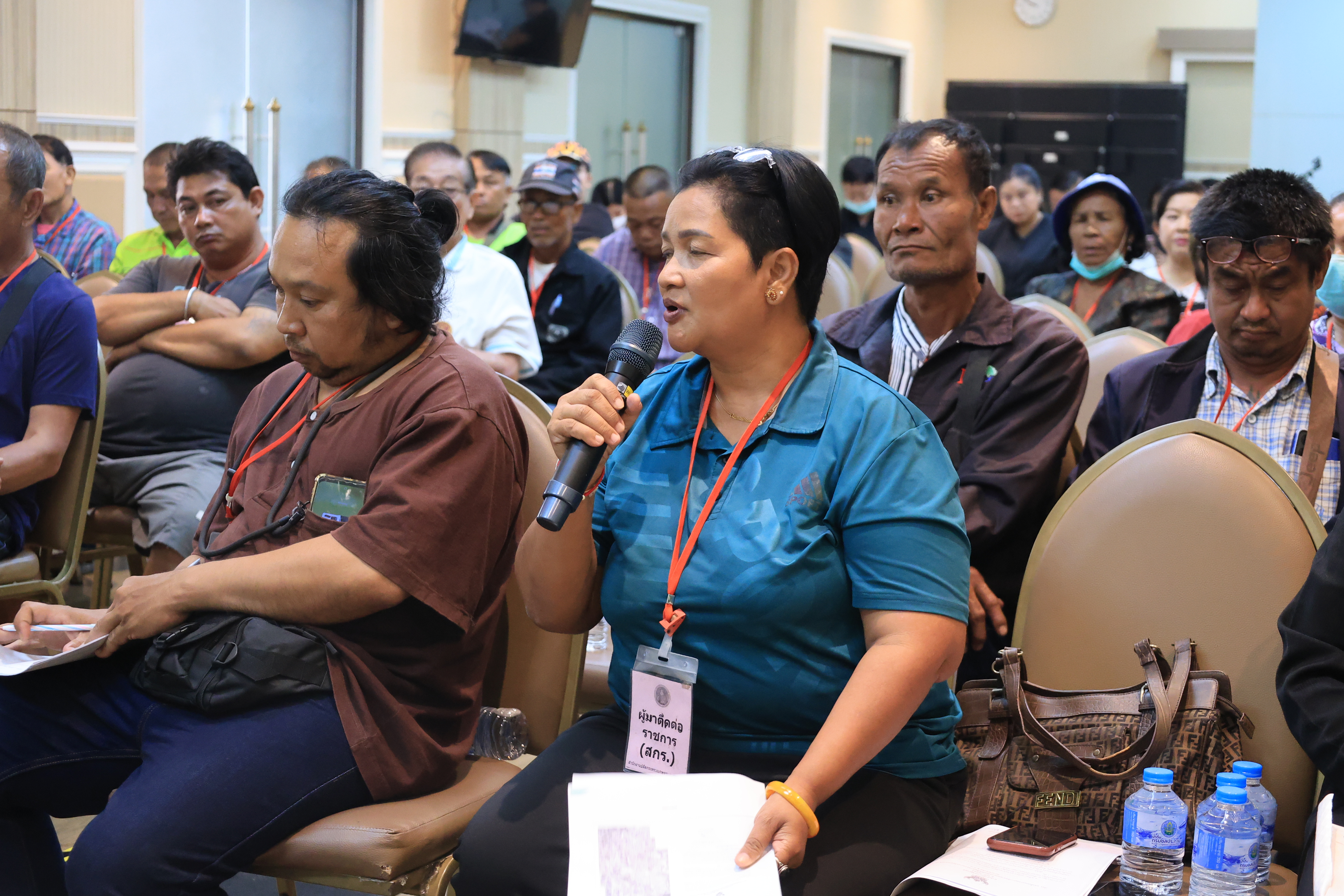 title - ส.ป.ก. เข้ารับฟังข้อเสนอสมาชิกเกษตรกรสภาประชาชน 4 ภาค ติดตามความคืบหน้าโครงการฯ ตามมติ ครม.  เกี่ยวกับด้านการจัดที่ดิน ด้านงบประมาณโครงการฯ และด้านบุคคล เพื่อแก้ไขปัญหาความเดือนร้อนให้กับสมาชิกในพื้นที่